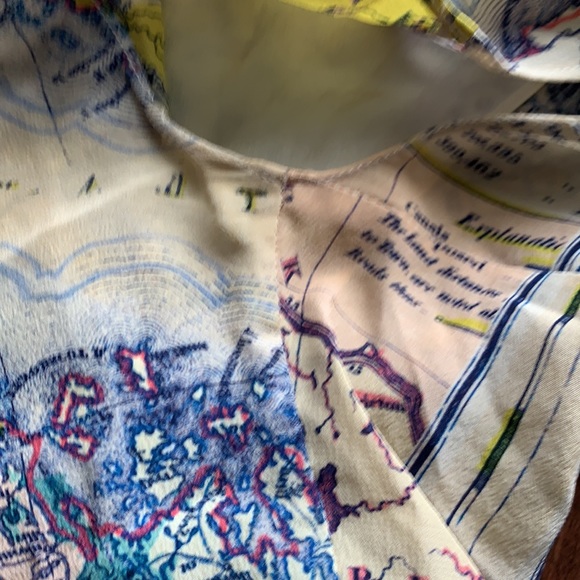 RARE Carven Map Wanderer Travel Print Silk Top - Picture 7 of 8